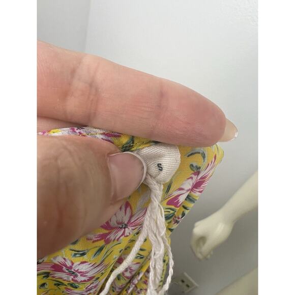 Roller Rabbit Yellow Floral Print Wrap Dress Size S Midi Prana Filena Ruffle - Picture 10 of 10